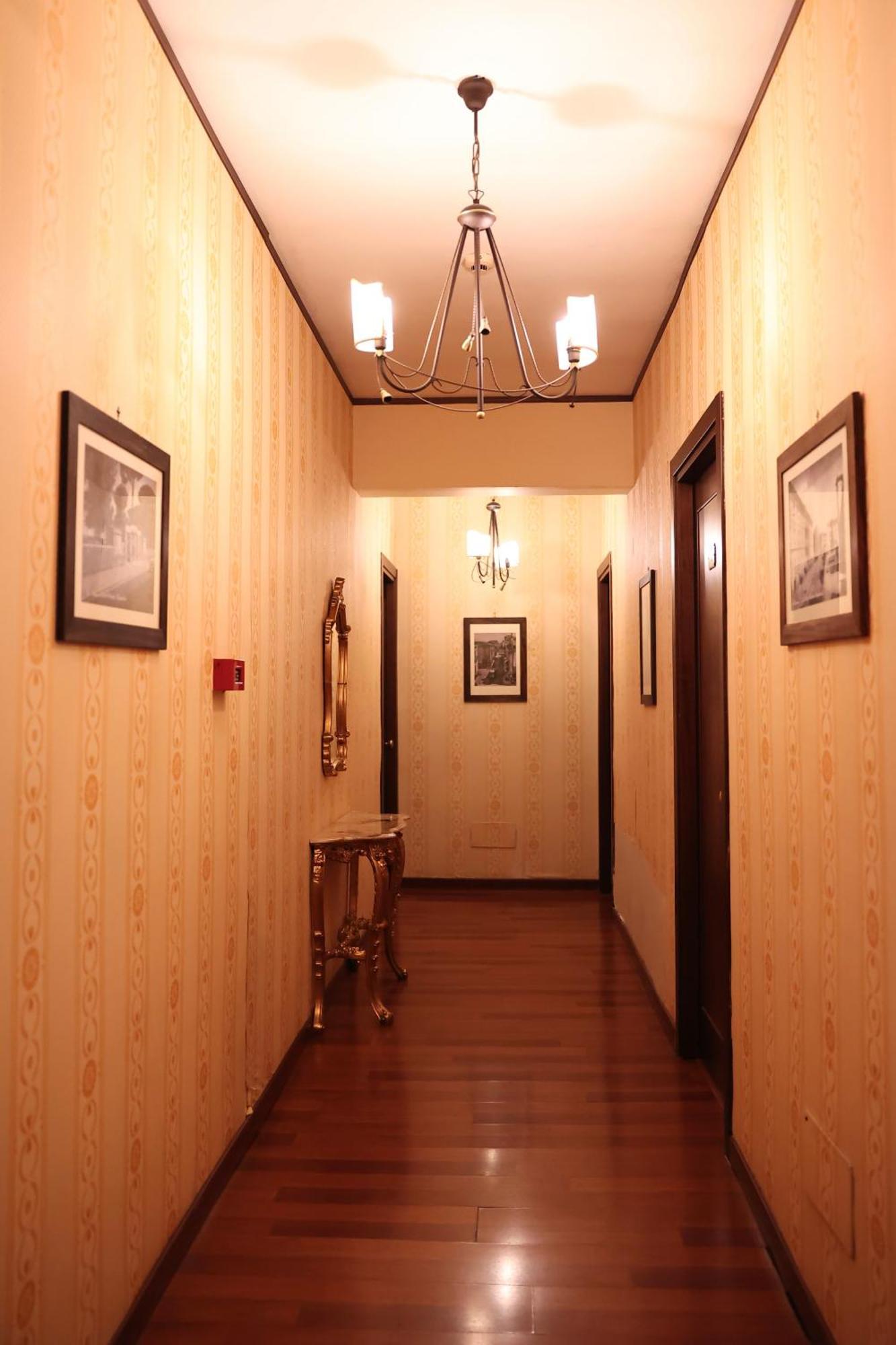 Hotel Max Аверса Экстерьер фото