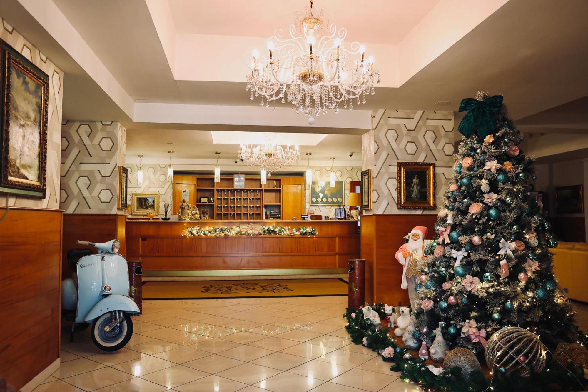 Hotel Max Аверса Экстерьер фото