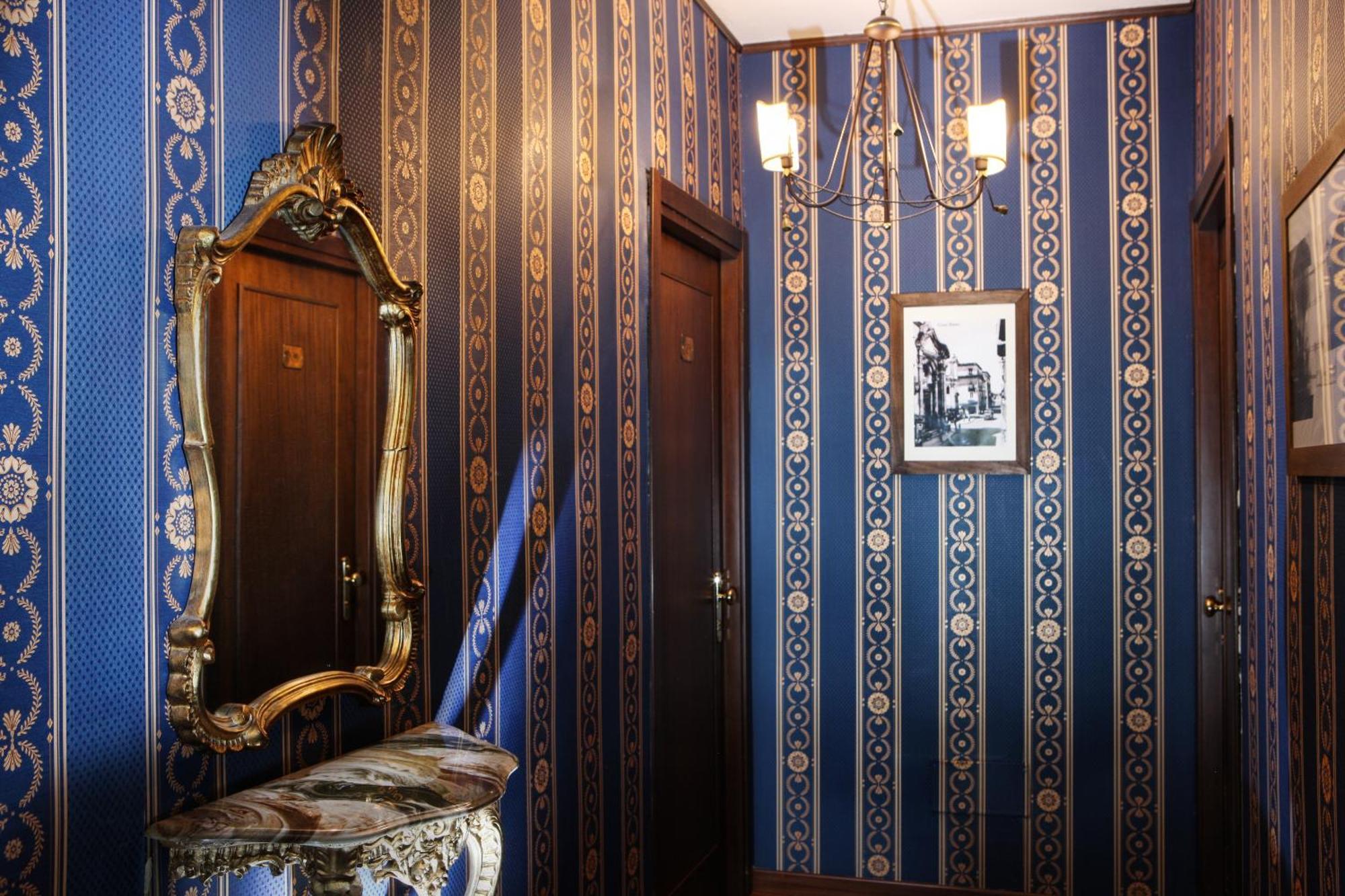 Hotel Max Аверса Экстерьер фото